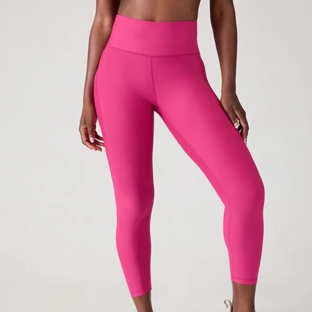 EUC Athleta Iceplant Pink Interval Stash 7/8 Leggings